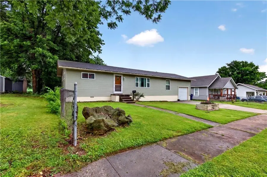 233 22nd Street, Baxter Springs, KS 66713 - #3