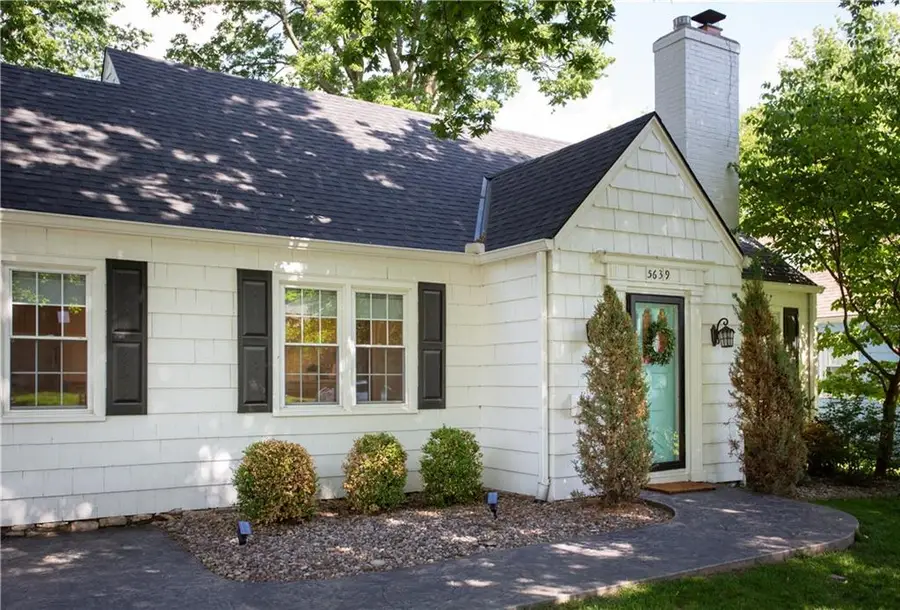 5639 Maple Street, Mission, KS 66202 - #2