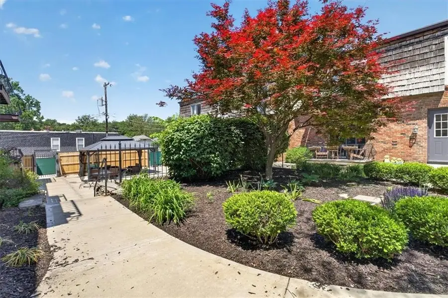 4430 Jarboe Street #2, Kansas City, MO 64111 - #3