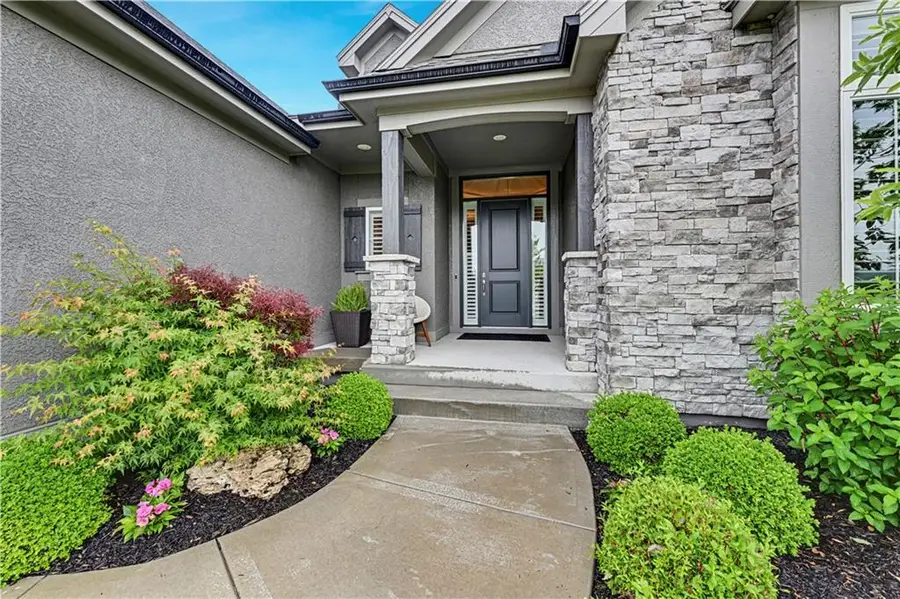 3030 W 157th Court, Overland Park, KS 66224 - #2