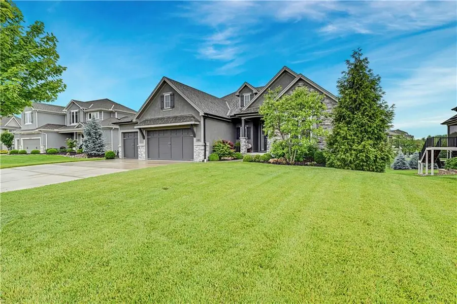 3030 W 157th Court, Overland Park, KS 66224 - #3
