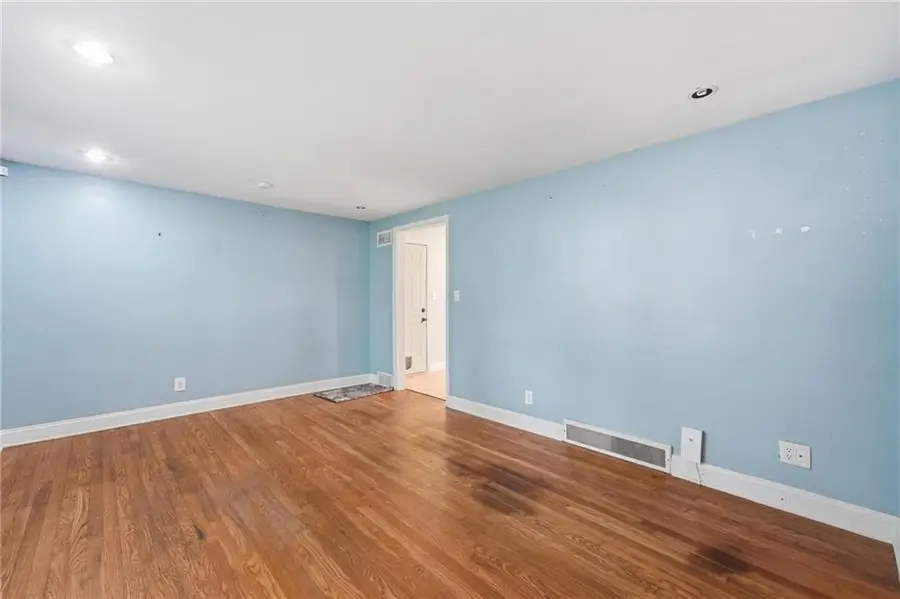 9507 Mcgee Street, Kansas City, MO 64114 - #2