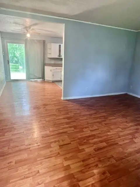 10316 Oakland Avenue, Kansas City, MO 64134 - #2
