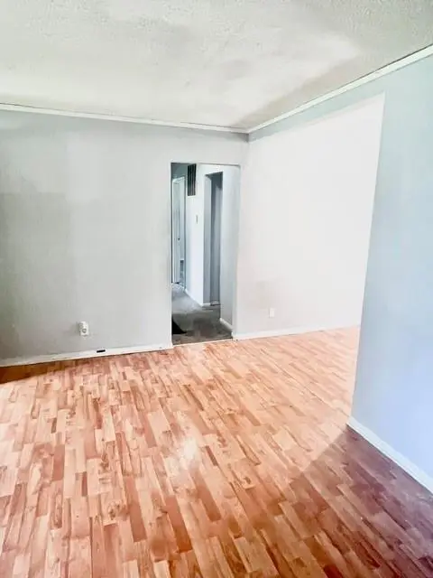 10316 Oakland Avenue, Kansas City, MO 64134 - #3