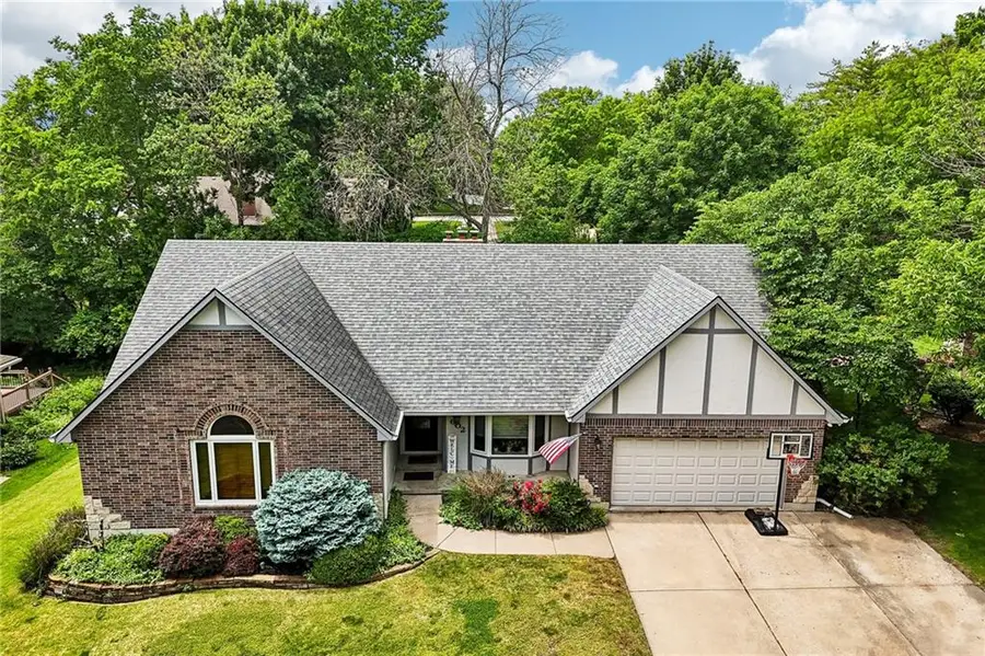 602 Fountain Hills Drive, Warrensburg, MO 64093 - #2