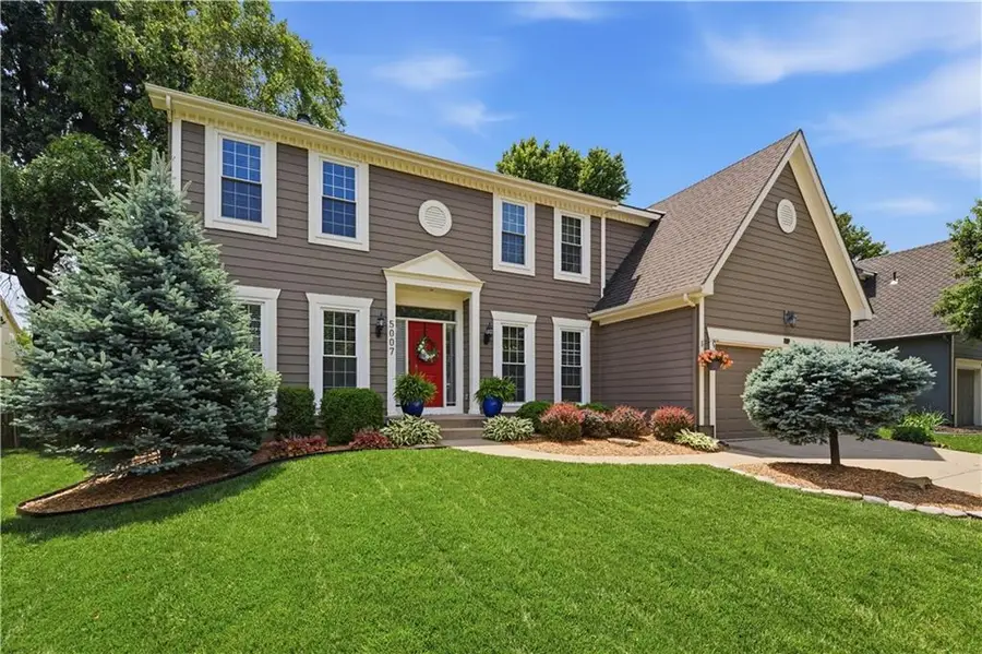 5007 W 157th Place, Overland Park, KS 66224 - #2