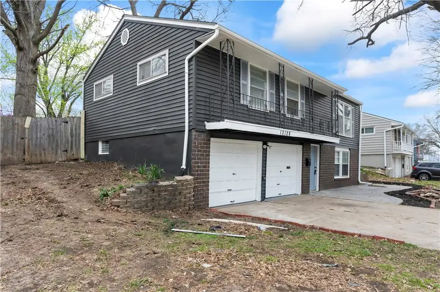 13128 Ashland Avenue, Grandview, MO 64030 - #2