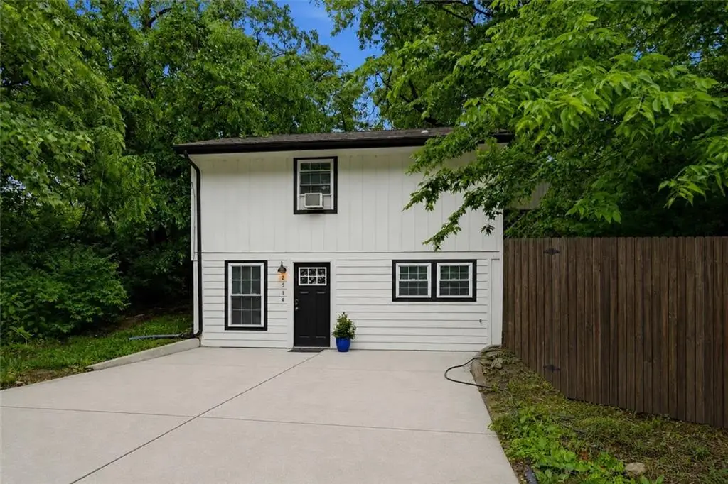 2514 NE 76th Street, Kansas City, MO 64118 - #1