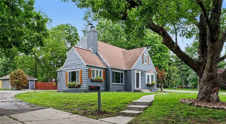 7439 Hadley Street, Overland Park, KS 66204 - #2