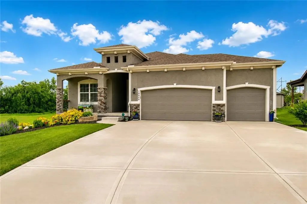 19006 Millview Street, Spring Hill, KS 66083 - #1