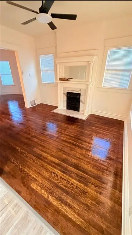 805 Spruce Avenue, Kansas City, MO 64124