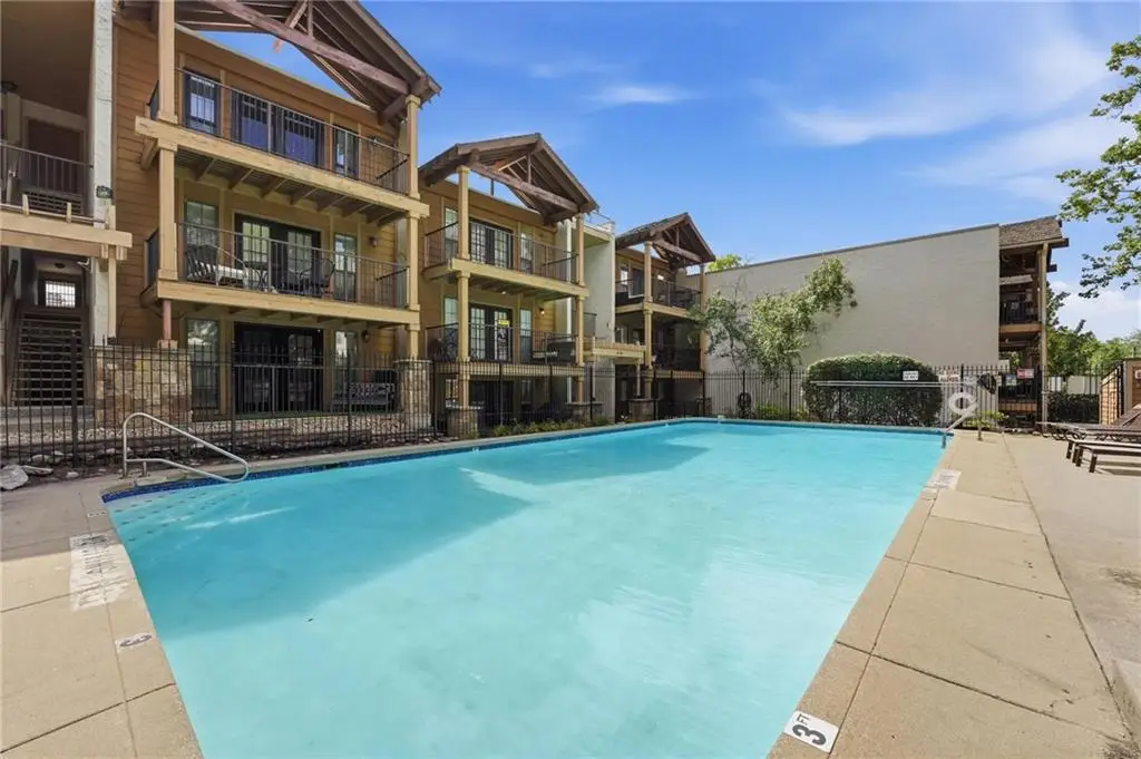 4727 Jarboe Street #95, Kansas City, MO 64112 - #1
