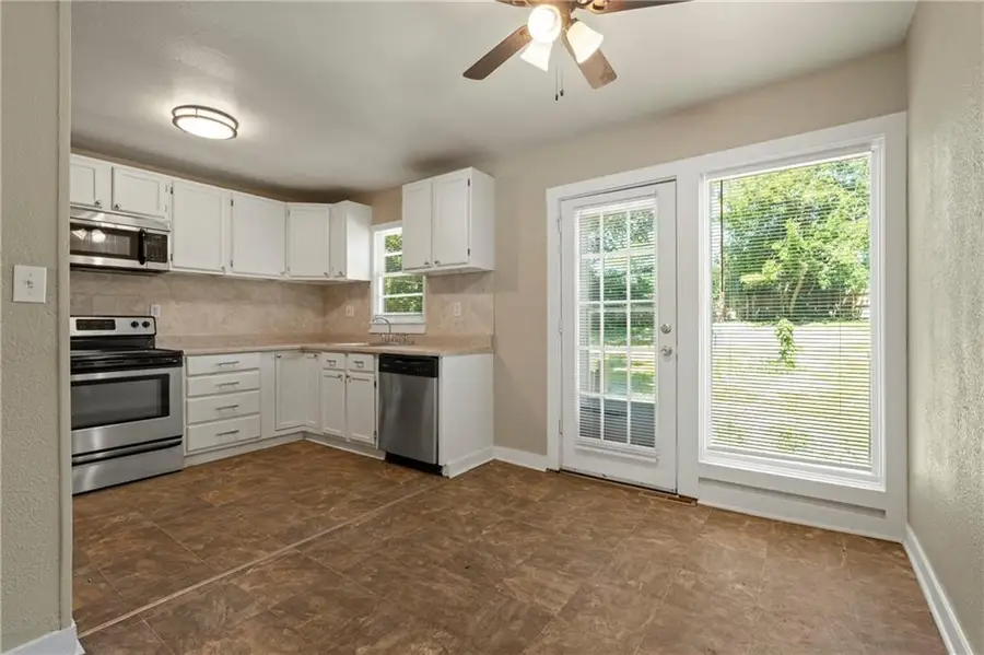 9714 Donnelly Avenue, Kansas City, MO 64134 - #3