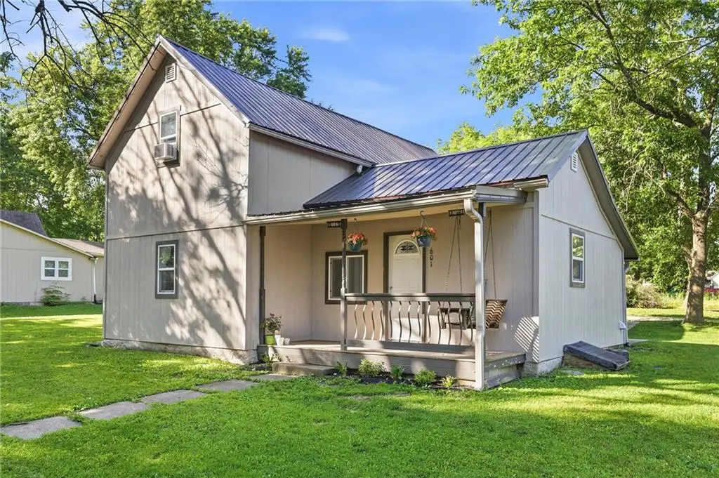 601 Main Street, Garden City, MO 64747 - #1