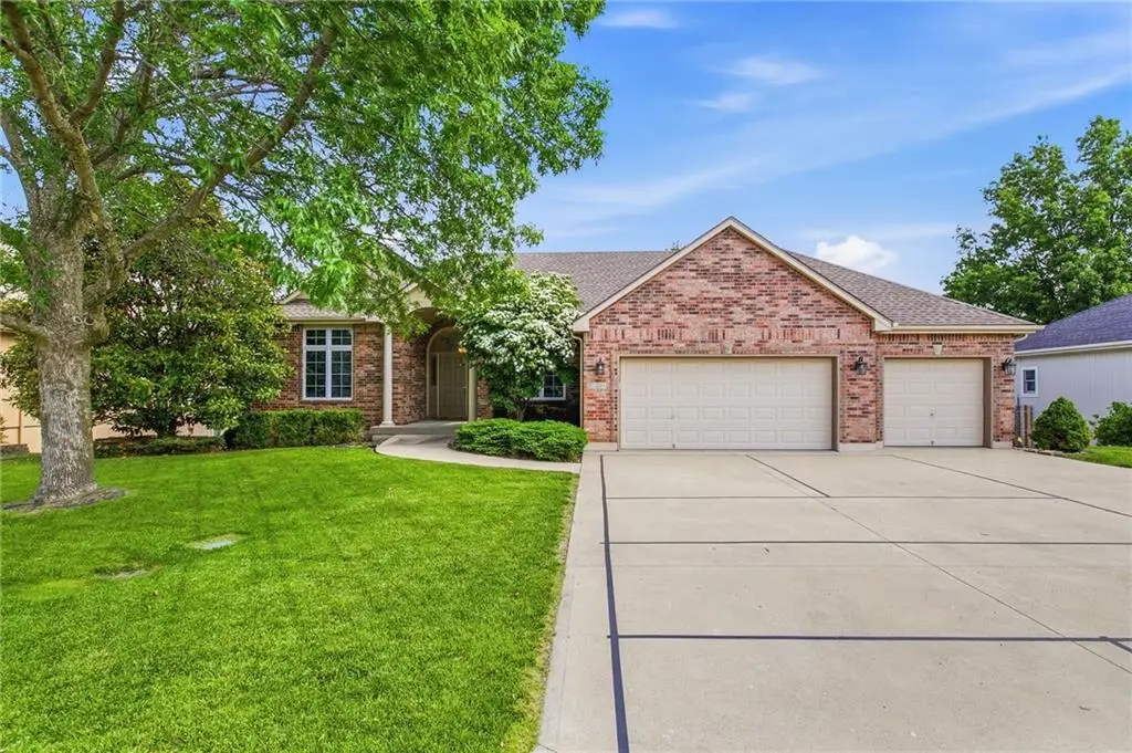 2001 SW Wall Street, Blue Springs, MO 64015 - #1