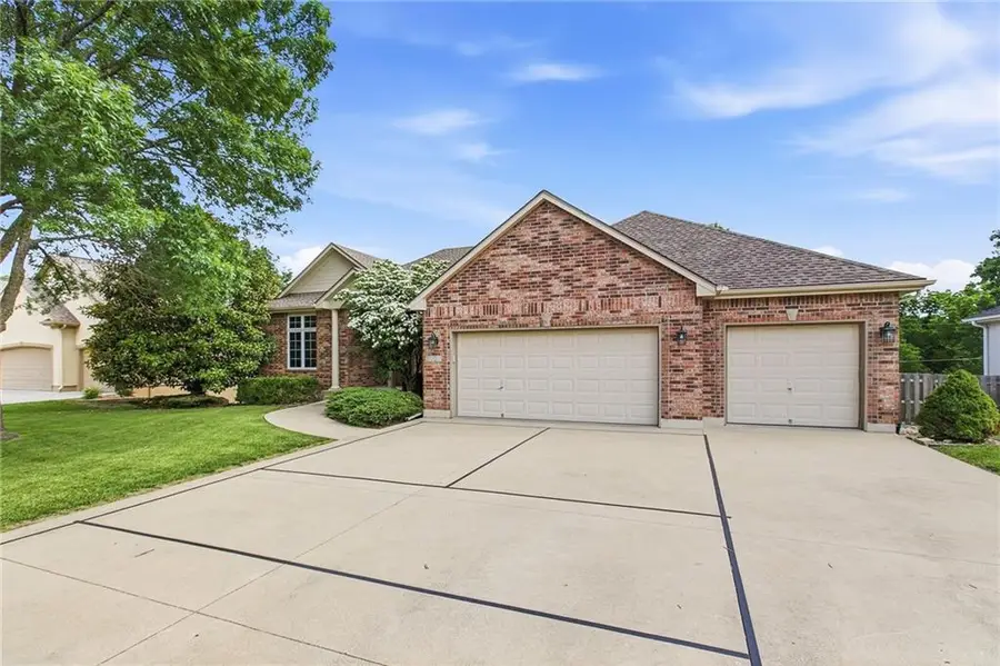 2001 SW Wall Street, Blue Springs, MO 64015 - #2