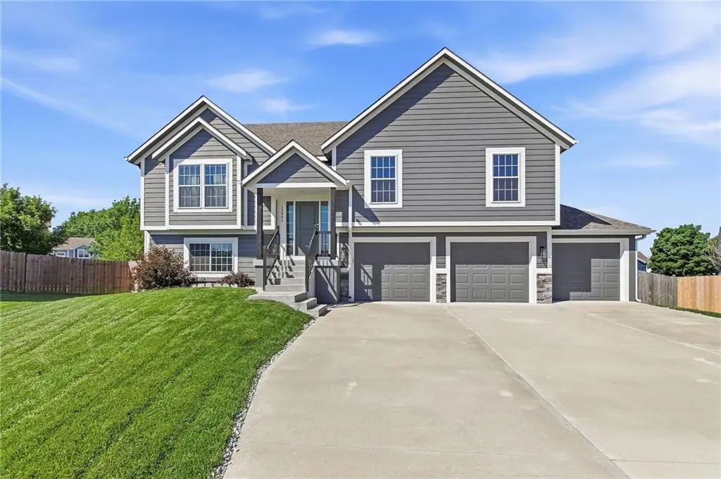 12301 S Burr Oak Circle, Peculiar, MO 64078 - #1