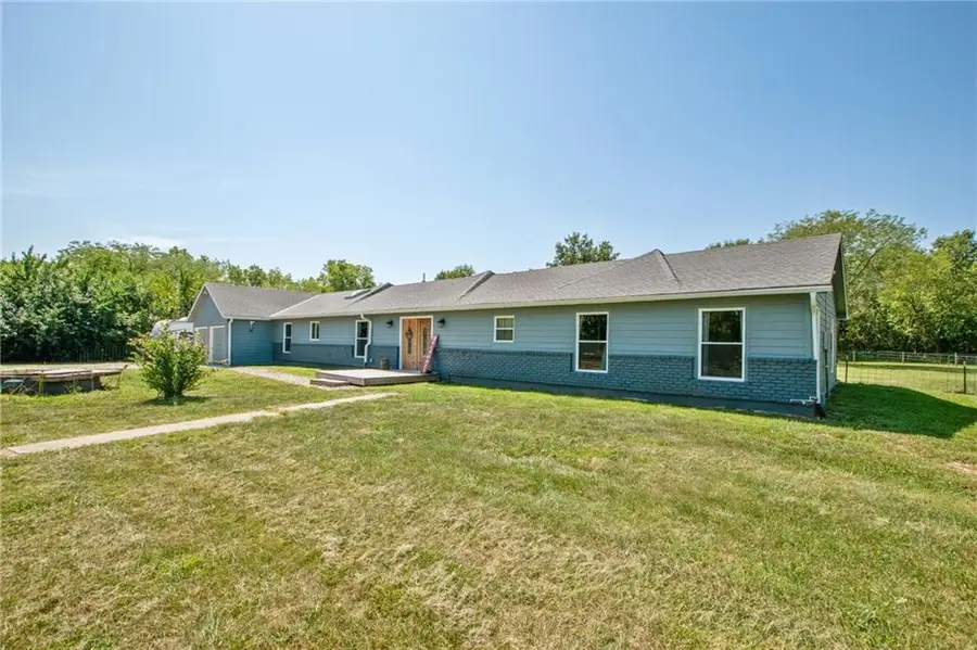 7509 E State Route Yy Road, Peculiar, MO 64078 - #3