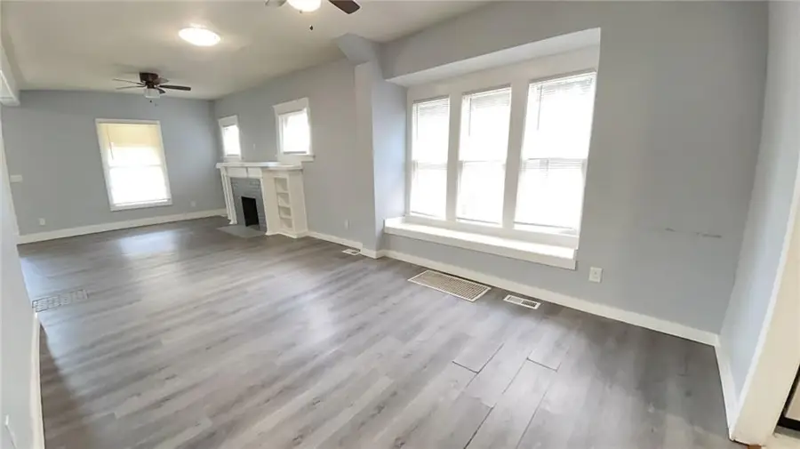 4440 Olive Street, Kansas City, MO 64130 - #2