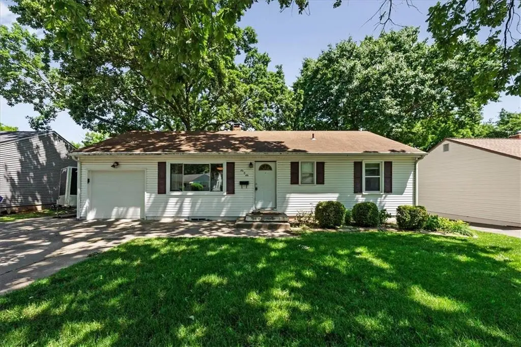606 67th Place, Kansas City, MO 64118 - #1