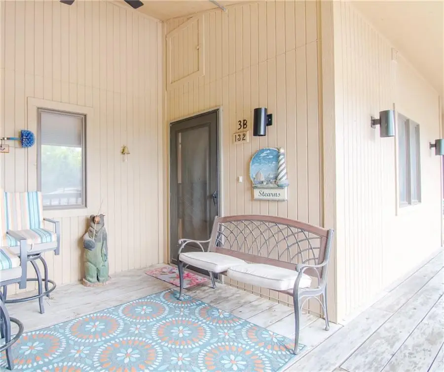 4 Sunrise Ridge Drive, Sunrise Beach, MO 65079 - #3