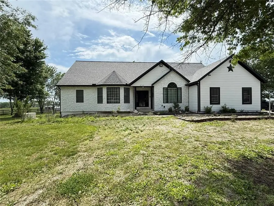 31700 Osawatomie Road, Paola, KS 66071 - #2