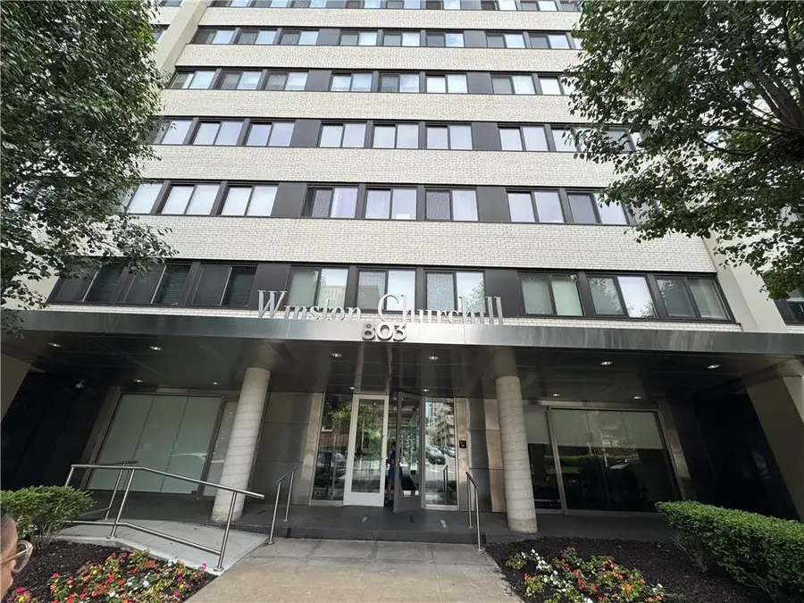 803 W 48th Street W #701, Kansas City, MO 64112 - #2