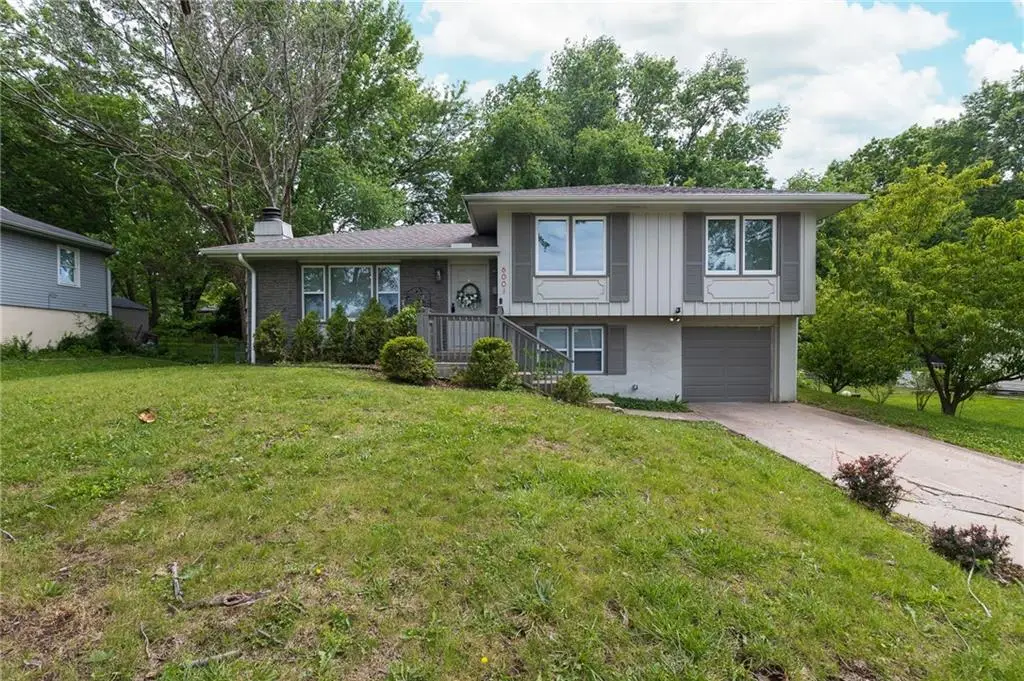 6001 Fairlane Drive, Kansas City, MO 64134 - #1