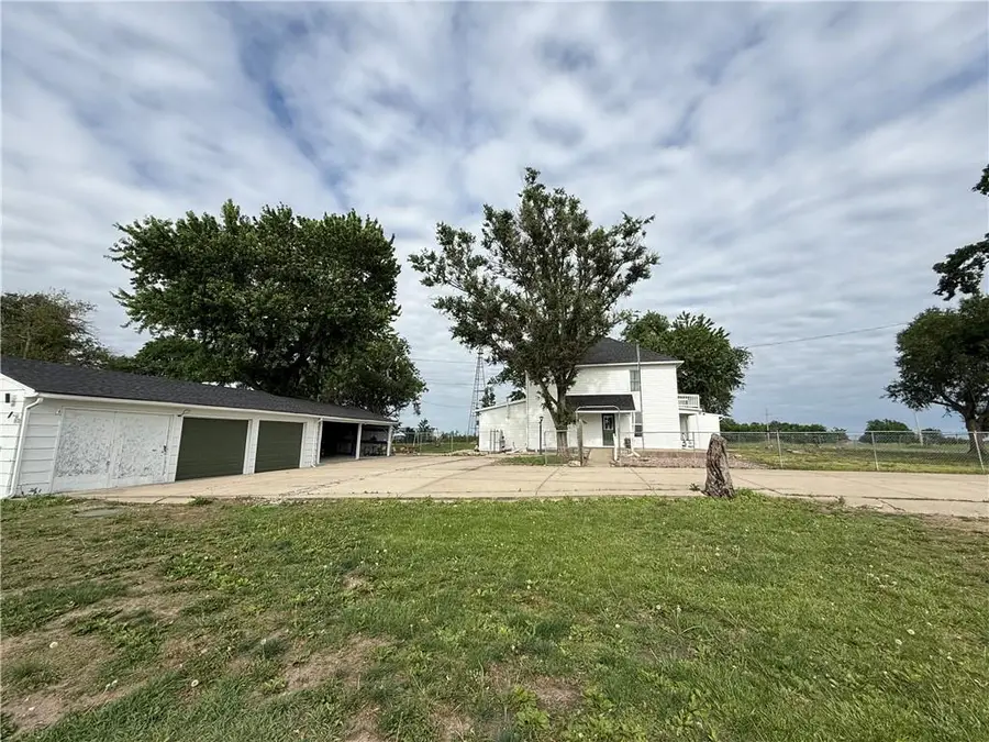 14190 K 16 Highway, Valley Falls, KS 66088 - #3