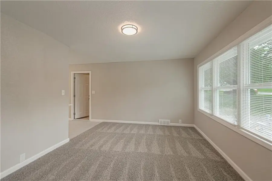 7003 E 112th Street, Kansas City, MO 64134 - #3