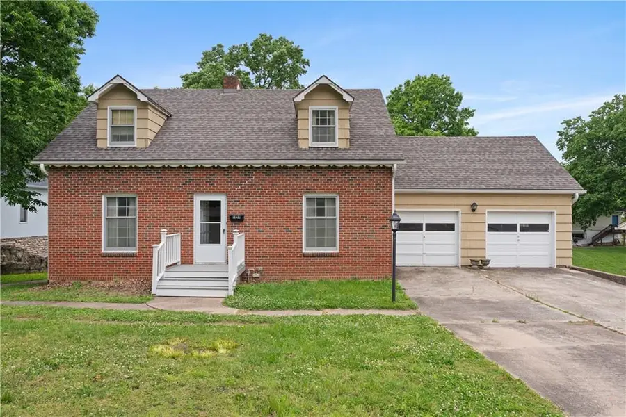 5314 N Cypress Avenue, Kansas City, MO 64119 - #2