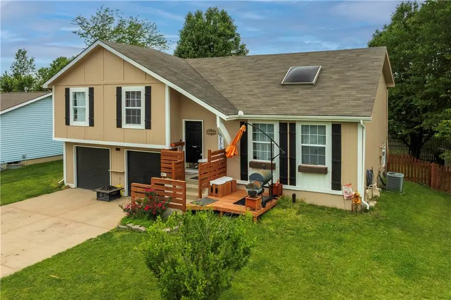 17460 S Agnes Street, Gardner, KS 66030 - #2