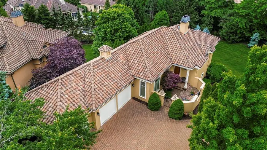 3411 W 138th Street, Leawood, KS 66224 - #2