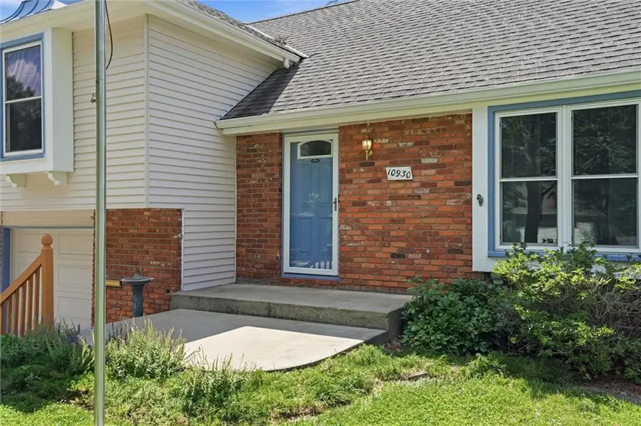 10930 Lydia Avenue, Kansas City, MO 64131 - #2