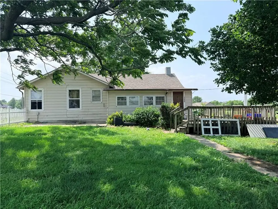 16620 Evans Road, Basehor, KS 66007 - #2