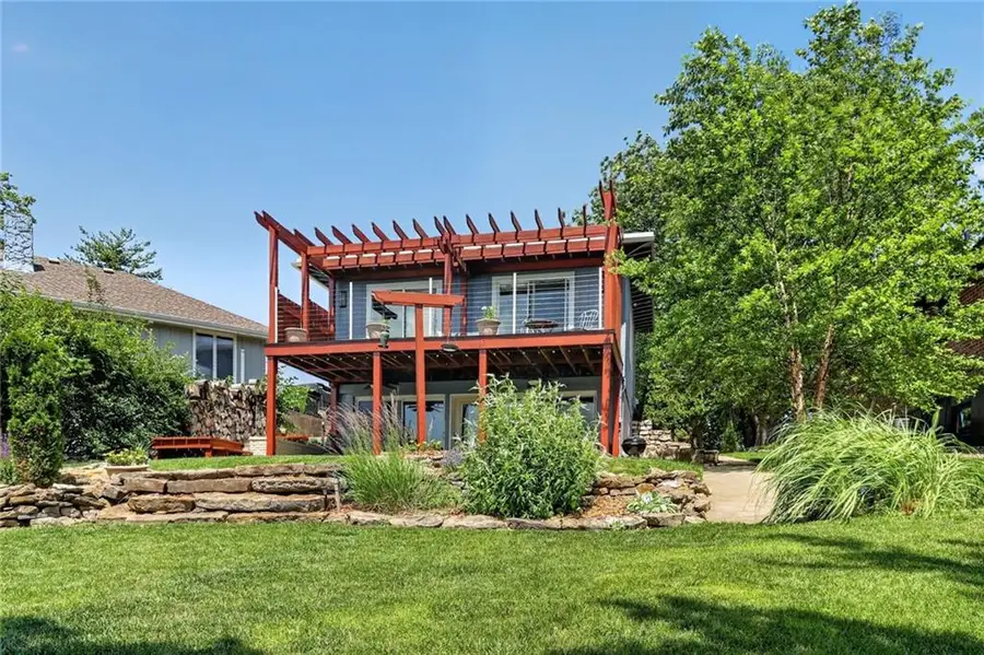 113 North Shore Drive, Lake Waukomis, MO 64151 - #2