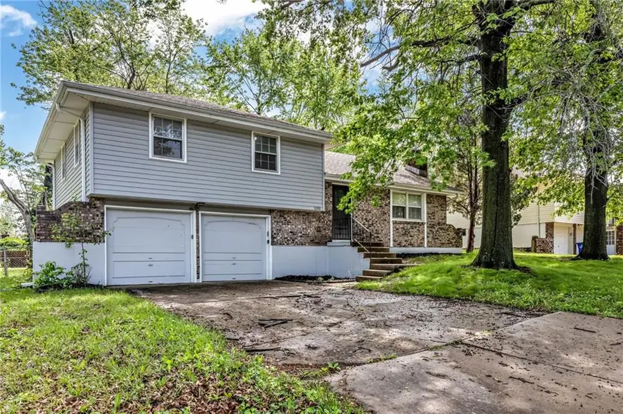 1311 Highland Drive, Lees Summit, MO 64081 - #2