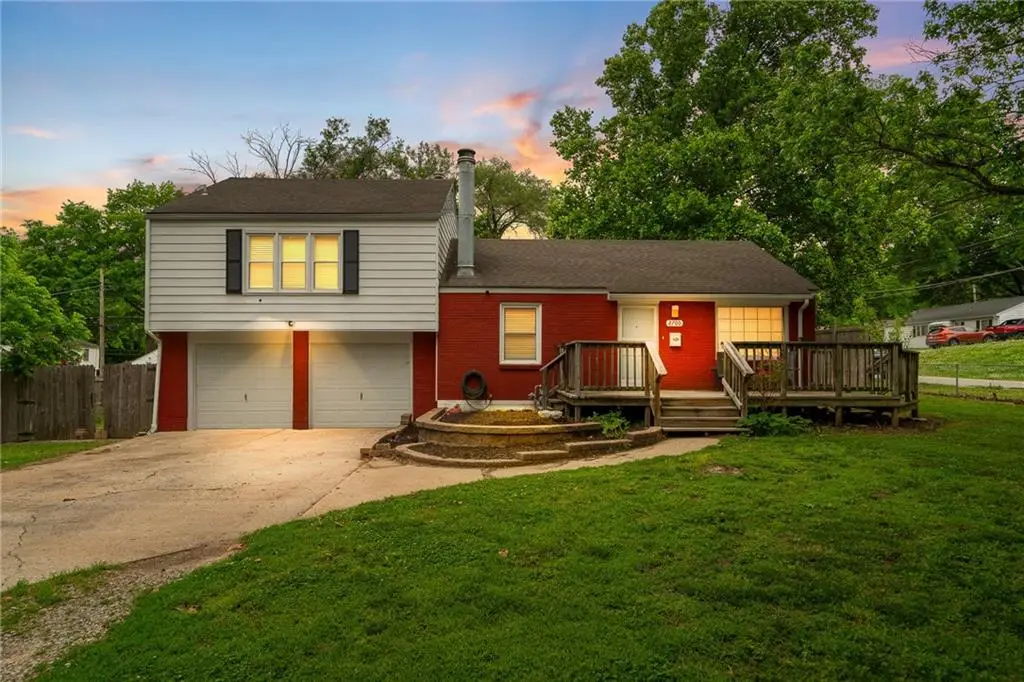 2700 S Scott Avenue, Independence, MO 64052 - #1