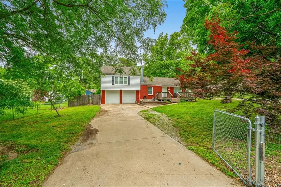 2700 S Scott Avenue, Independence, MO 64052 - #3
