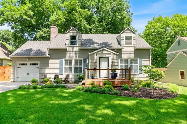 1204 W 70th Terrace, Kansas City, MO 64113