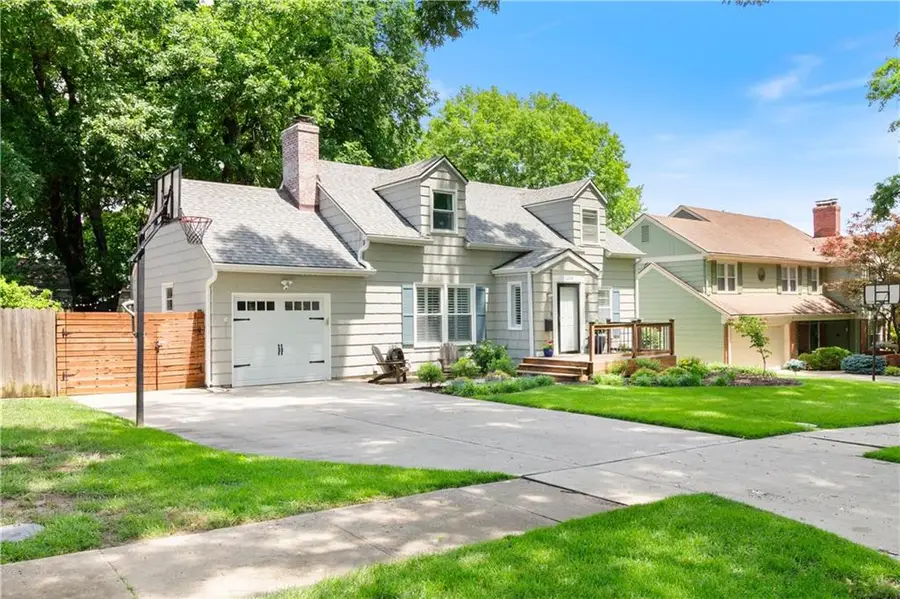 1204 W 70th Terrace, Kansas City, MO 64113 - #3