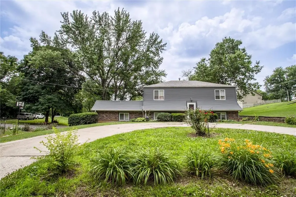 9251 Liggett Road, Kansas City, KS 66109 - #1