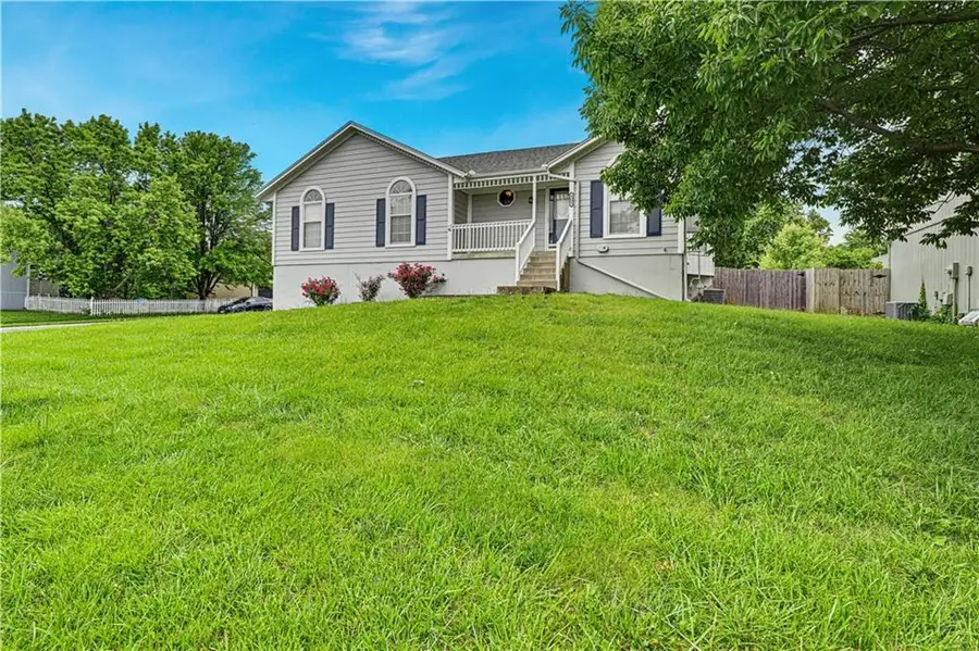 1200 NE Colleen Drive, Lees Summit, MO 64086 - #3
