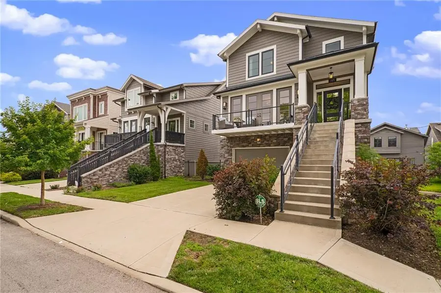 725 W 44th Terrace, Kansas City, MO 64111 - #2