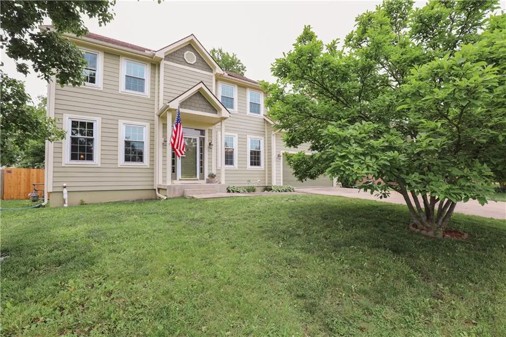 223 W Colleen Court, Gardner, KS 66030 - #1