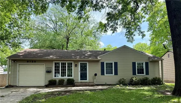8725 Stearns Avenue, Overland Park, KS 66214