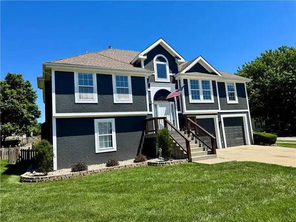 414 Donegal Drive, Smithville, MO 64089