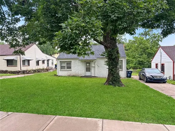 7229 Agnes Avenue, Kansas City, MO 64132