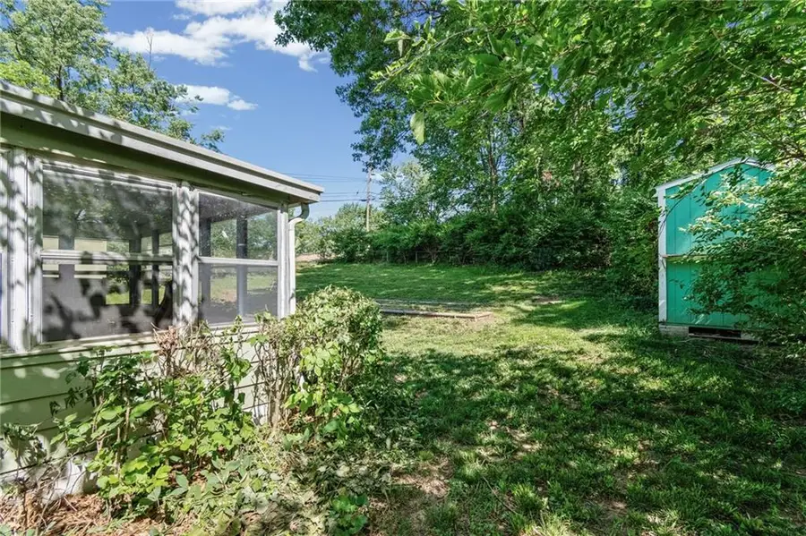4906 NE 35th Street, Kansas City, MO 64117 - #3