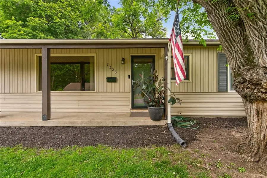 7323 Outlook Street, Overland Park, KS 66204 - #3